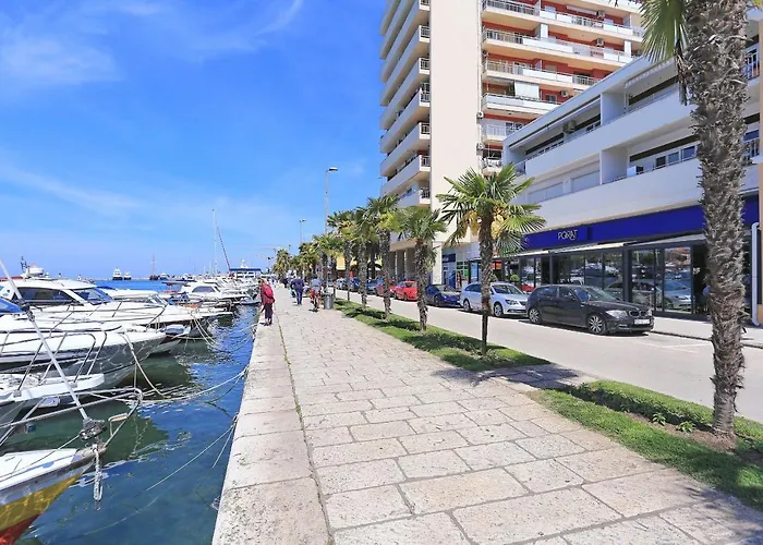 Rita Sea View Apartment